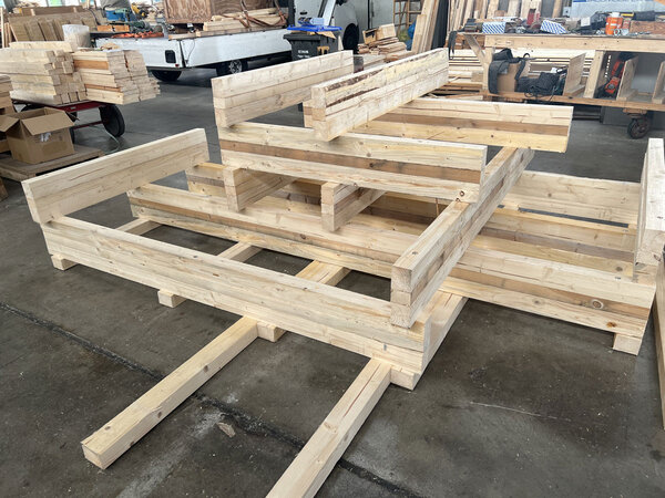 Individuelle Holzkonstruktion nach 3D-Konstruktionsdaten Individuelle Holzkonstruktion nach 3D-Konstruktionsdaten